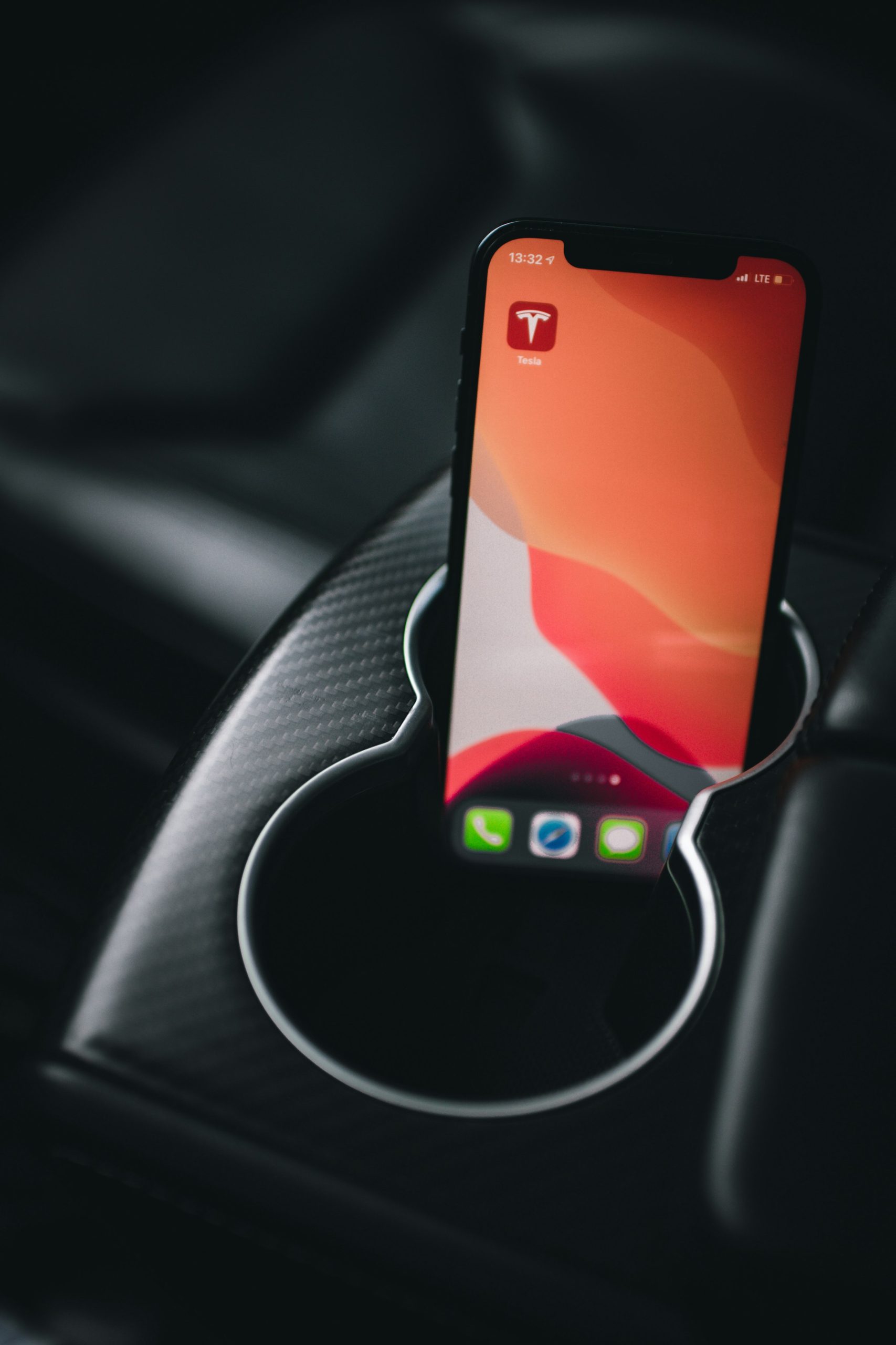 Tesla ruší odměny za auta. Teď platí v FSD